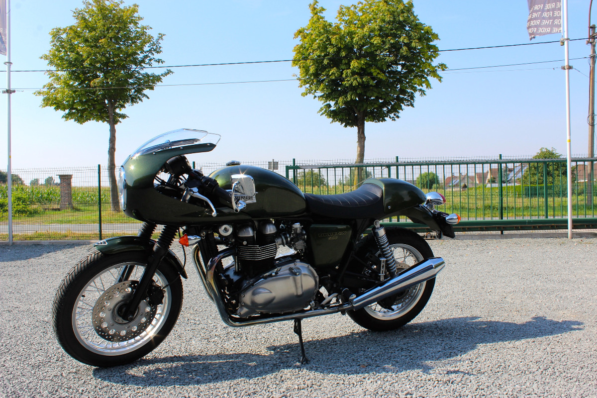 Thruxton "Yuuna"