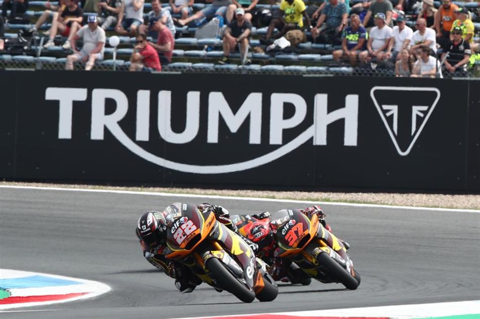 Triumph & Moto 2