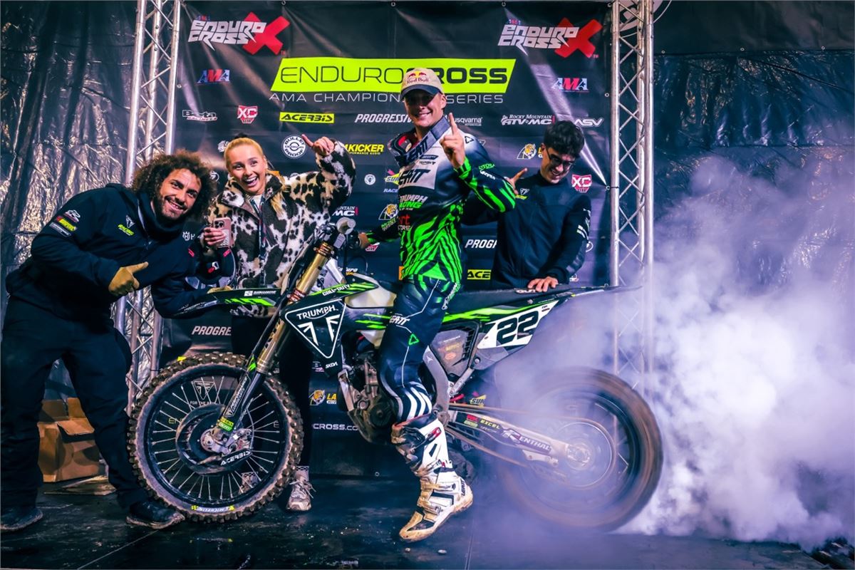 🏆 Jonny Walker pakt de 2025 AMA EnduroCross-titel voor Triumph!